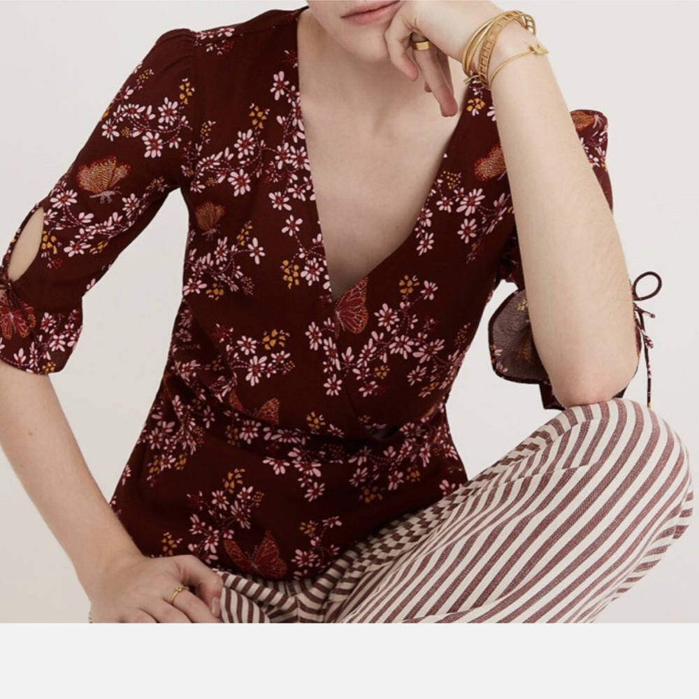 Madewell Tie Sleeve Wrap Top in Butterfly Sanctuary Size 2 Maroon, Pink, White